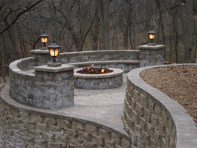 Retaining Wall Lighting