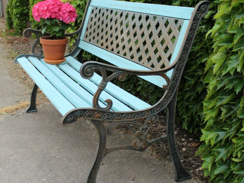 Rod Iron Bench