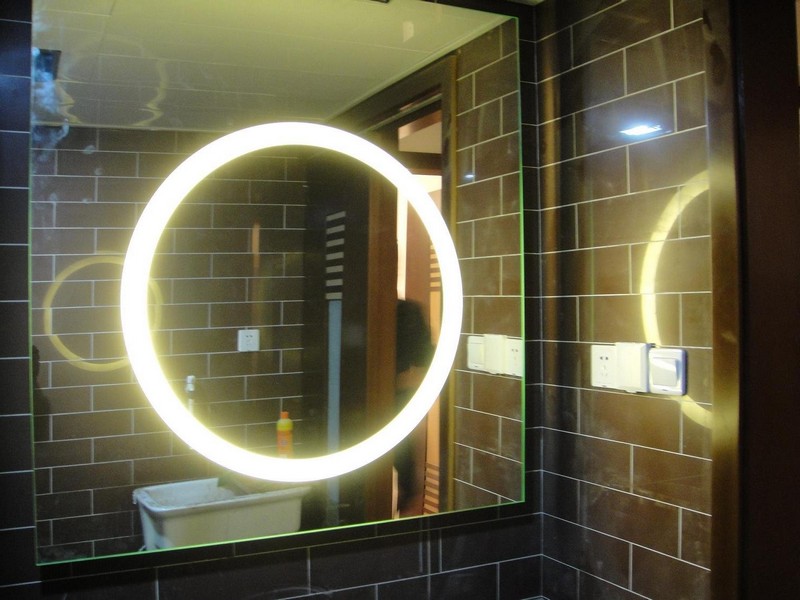 Round Bathroom Mirror With Light