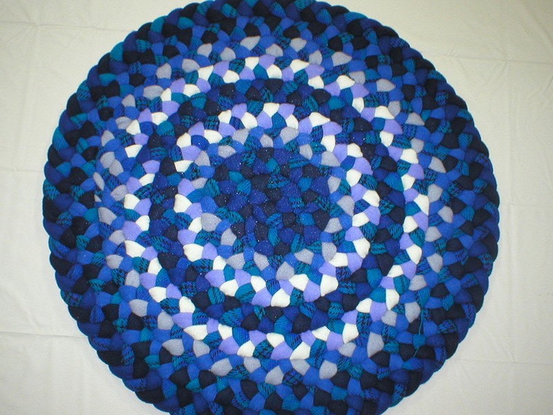 Round Braided Rug