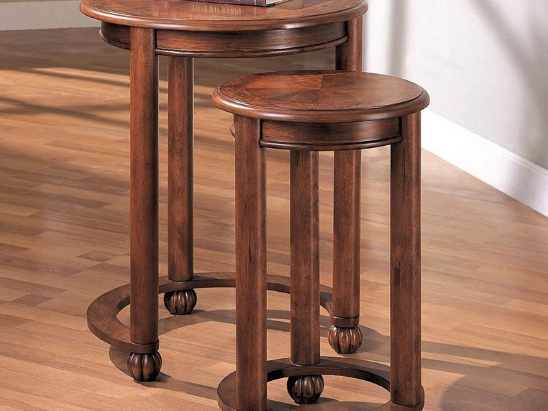 Round Nesting Tables