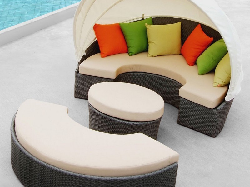 Round Outdoor Daybed Cushion