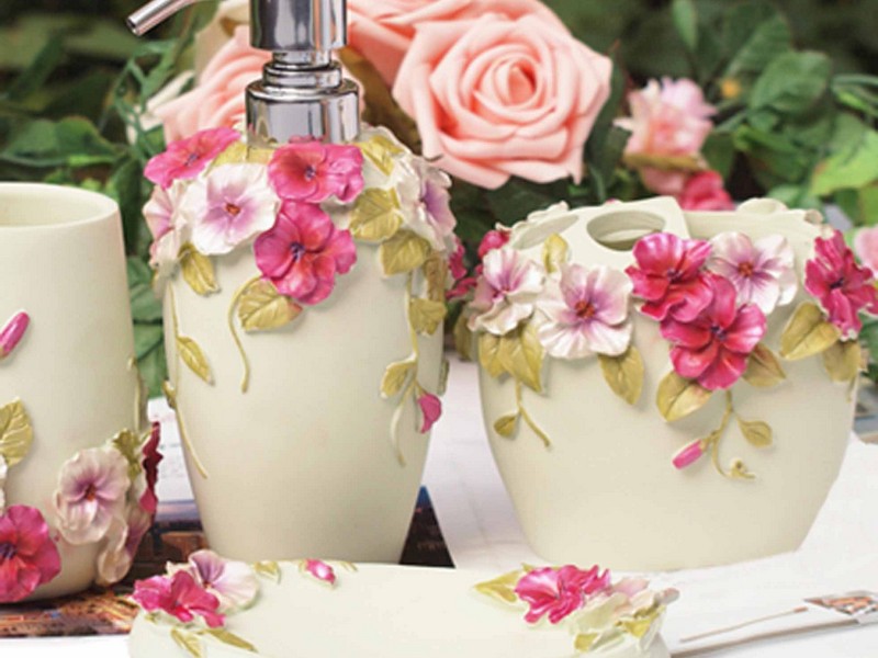 Shabby Chic Bathroom Accessories