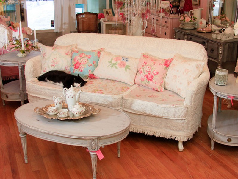 Shabby Chic Couches