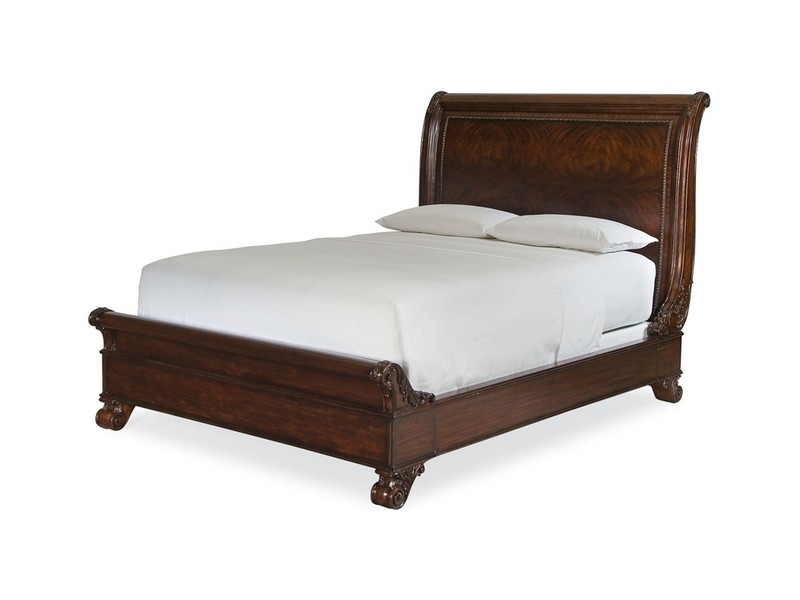 Sleigh Beds Queen