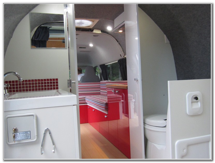 Small Campers With Bathroom And Kitchen