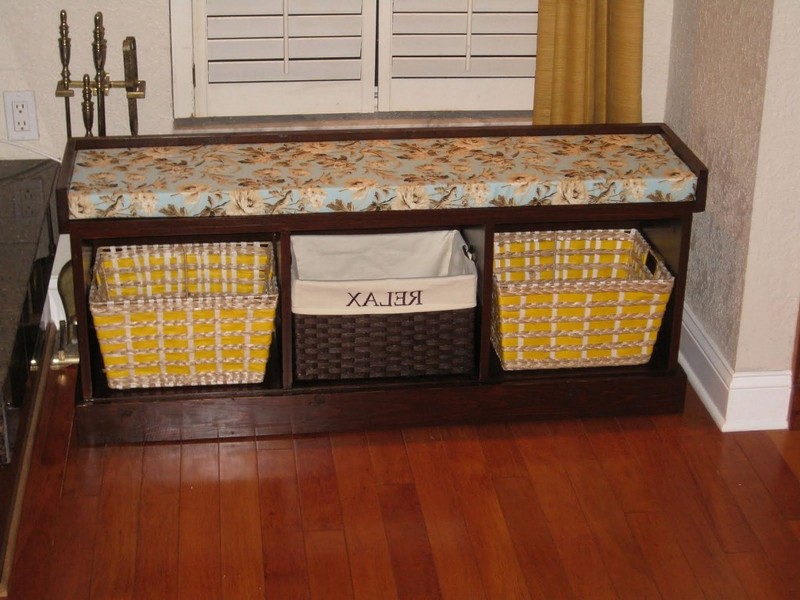 Small Entryway Bench With Shoe Storage