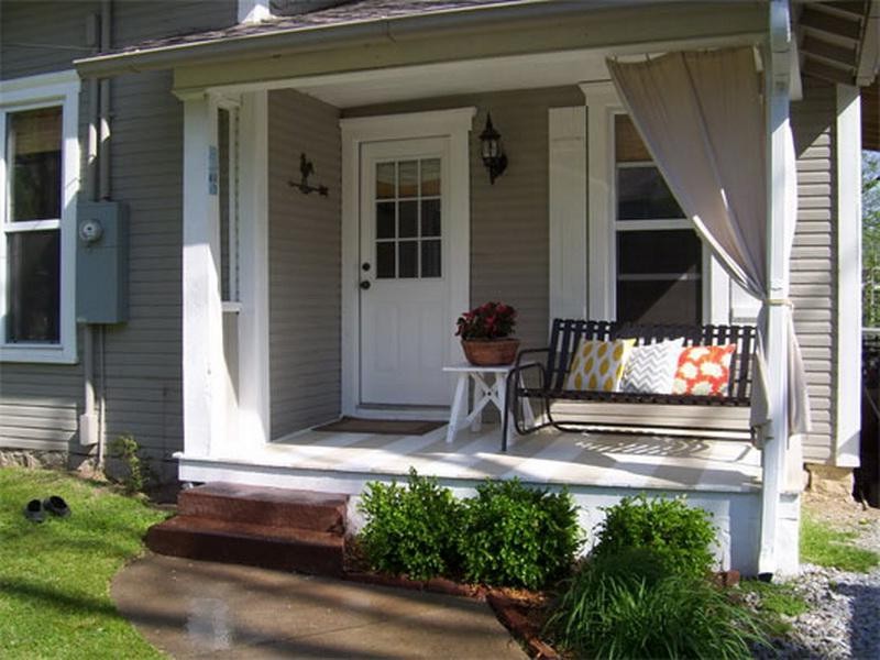 Small Front Porch Furniture Ideas