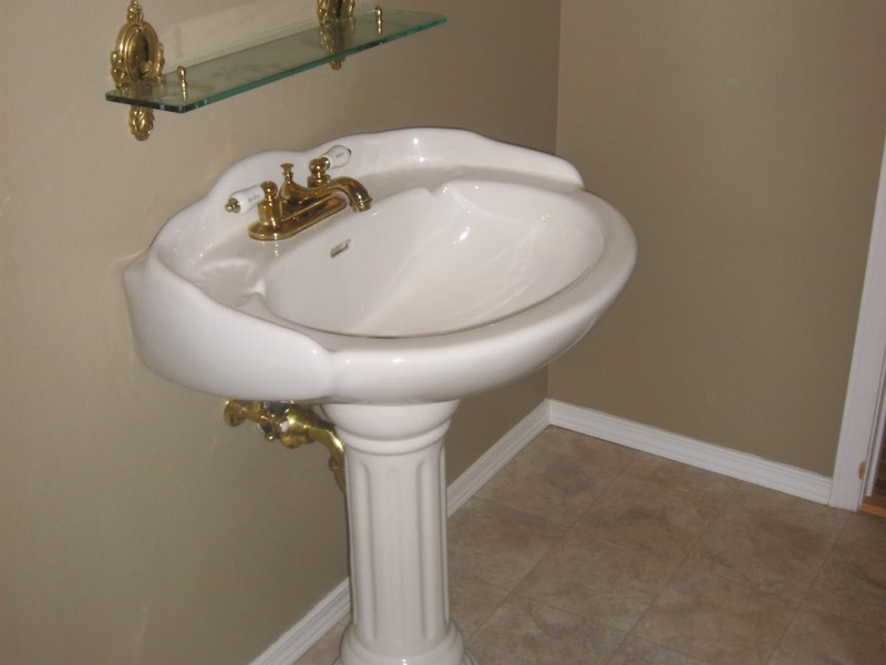 Small Pedestal Bathroom Sinks