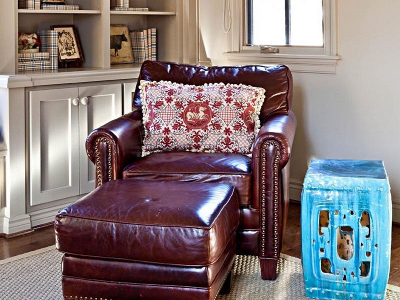 Throw Pillows For Burgundy Sofa