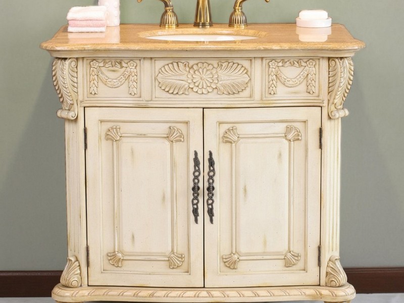 Traditional Bathroom Vanities With Tops