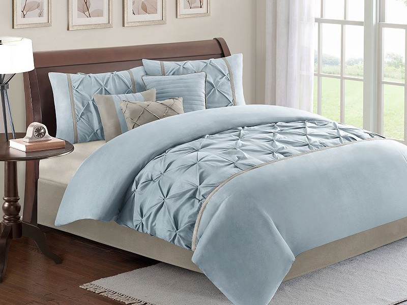 Tufted Comforter Sets