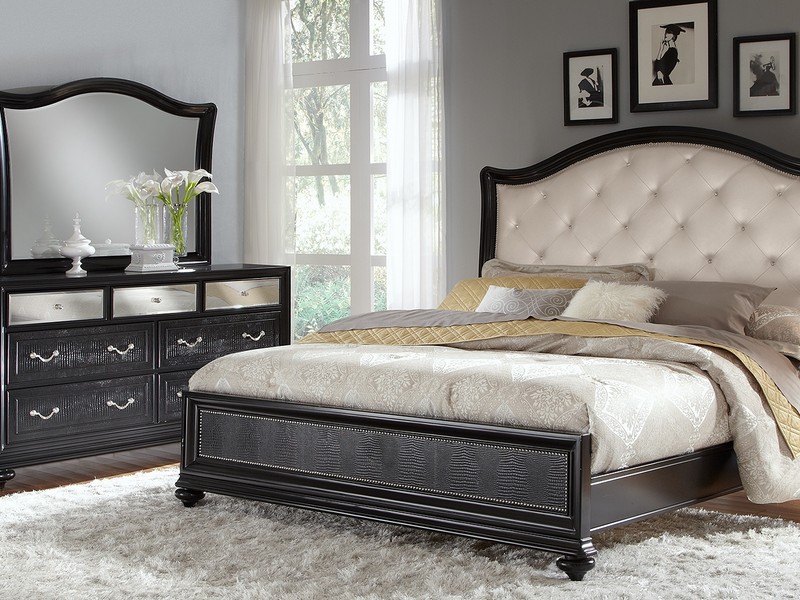 Tufted Headboard Bedroom Set