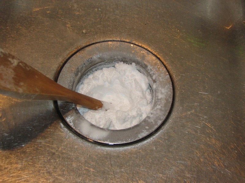 Unclogging Bathroom Sink With Vinegar And Baking Soda