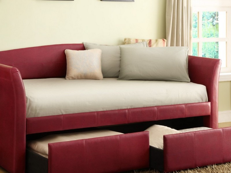 Upholstered Daybed With Storage