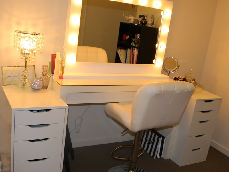 Vanity Table With Lights Ikea