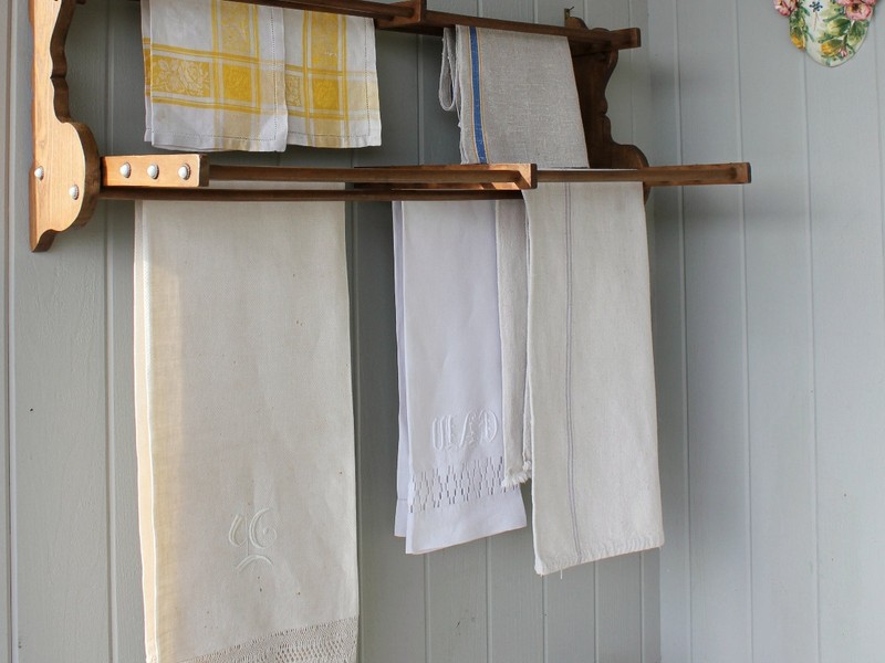 Wall Clothes Drying Rack