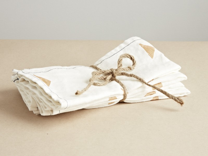 White And Gold Cloth Napkins