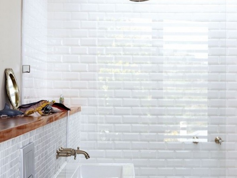 White Bathroom Tile Gallery