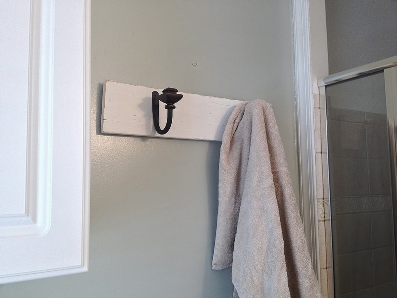 White Towel Hooks For Bathrooms