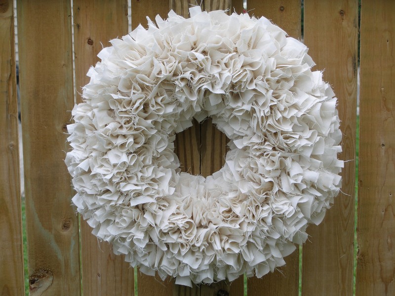 White Wood Curl Wreath